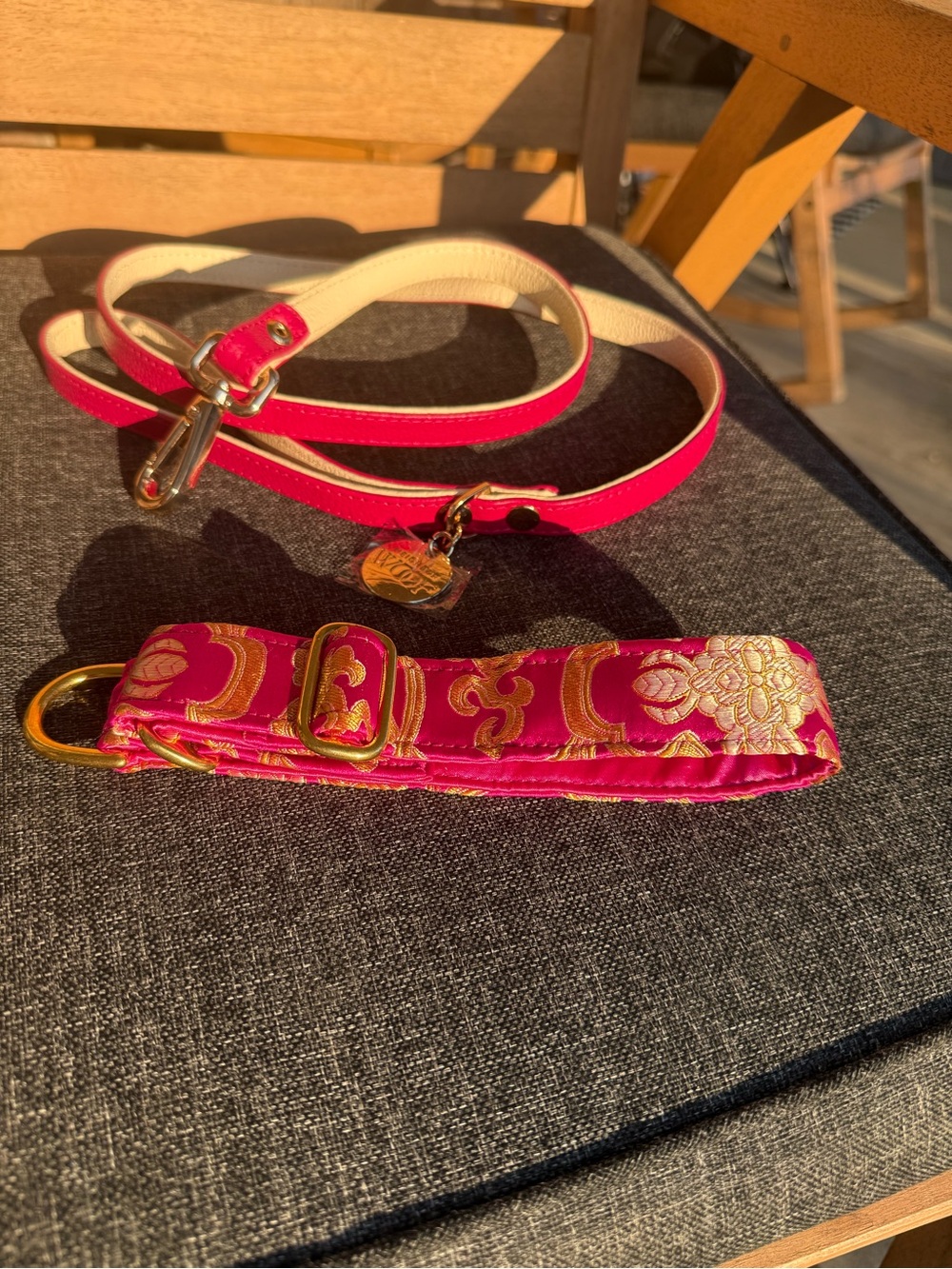 Luxury hand made dog collar and Italian leather handmade leash. Pink and gold